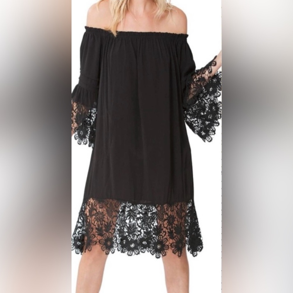 Hale Bob Rosalyn Off Shoulder Crepe Dress Black Size M PTP 22” Length 36”